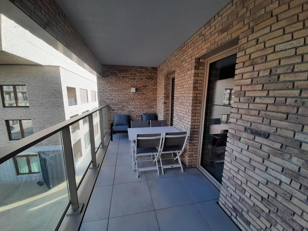 Bartine - Modern And Spacious Flat Near The Sea, Free Parking Space Oostende Bagian luar foto
