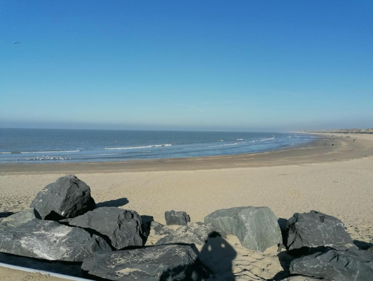 Bartine - Modern And Spacious Flat Near The Sea, Free Parking Space Oostende Bagian luar foto