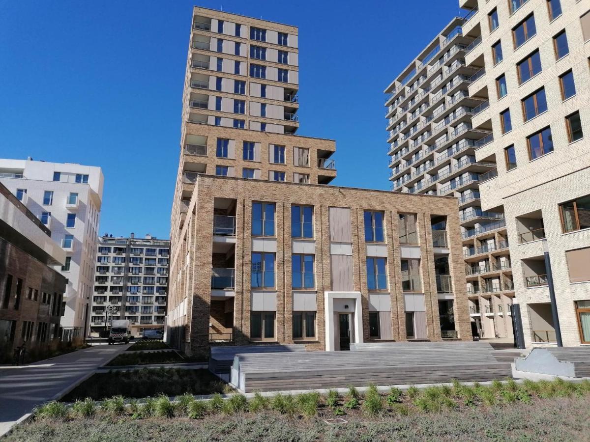 Bartine - Modern And Spacious Flat Near The Sea, Free Parking Space Oostende Bagian luar foto