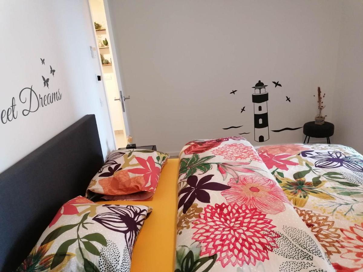 Bartine - Modern And Spacious Flat Near The Sea, Free Parking Space Oostende Bagian luar foto