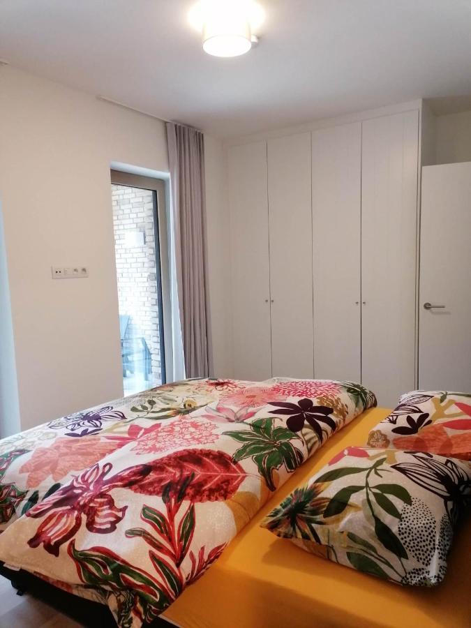 Bartine - Modern And Spacious Flat Near The Sea, Free Parking Space Oostende Bagian luar foto