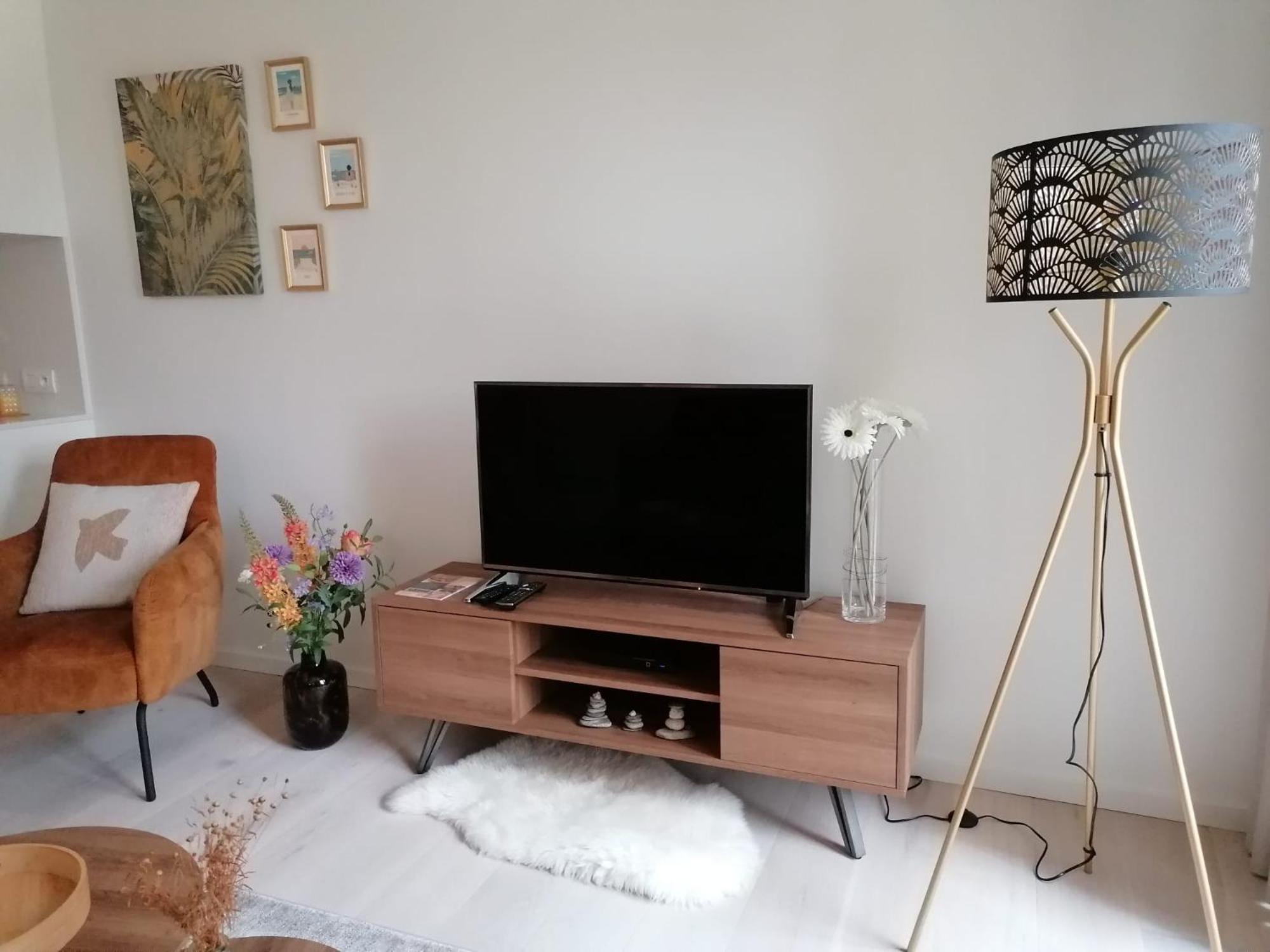 Bartine - Modern And Spacious Flat Near The Sea, Free Parking Space Oostende Bagian luar foto